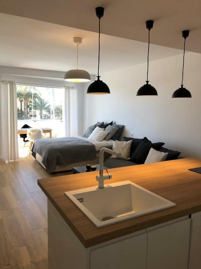 Holiday Studio By Meatina Torremolinos Eksteriør billede